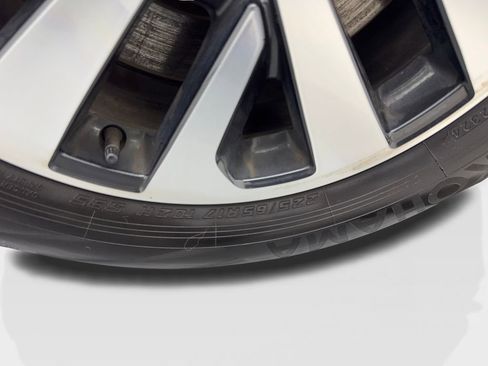 Used 2025 Subaru Outback Premium image 80