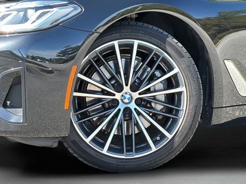 Used 2023 BMW 530i w/ Convenience Package RWD image 6