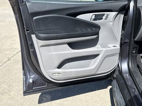 Used 2020 Honda Pilot Elite image 10