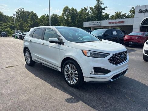 Used 2022 Ford Edge Titanium w/ Equipment Group 301A image 2