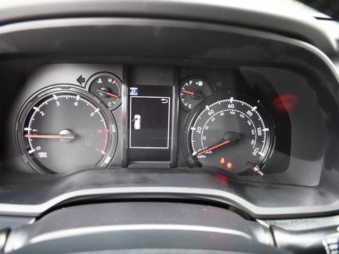 Certified 2023 Toyota 4Runner SR5 AWD/4WD image 31