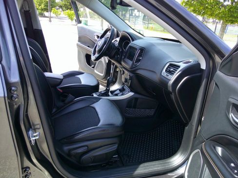 Used 2019 Jeep Compass Latitude w/ Popular Equipment Group AWD/4WD image 59