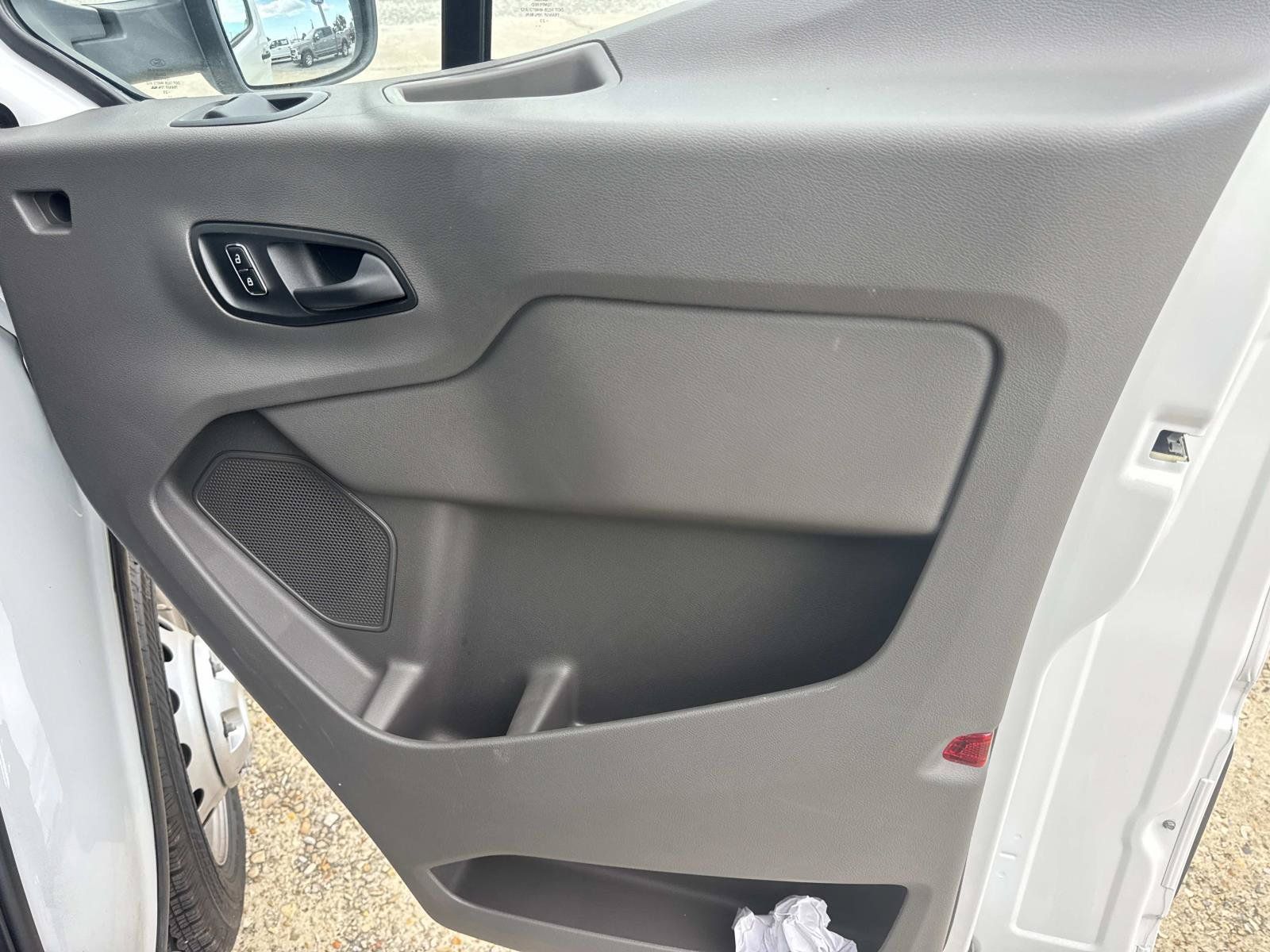 Used 2023 Ford Transit 350 DRW RWD image 11