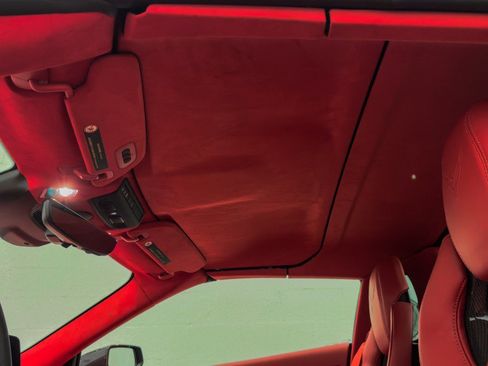 Used 2024 Chevrolet Corvette Stingray Premium Conv w/ Z51 Performance Package image 21