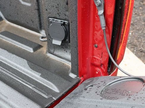 New 2026 GMC Sierra 2500 SLT w/ SLT Premium Package image 18