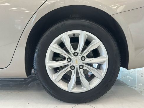 Used 2022 Chevrolet Malibu LT image 39