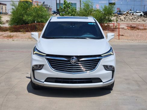 Used 2023 Buick Enclave Essence w/ Experience Buick Package FWD image 6