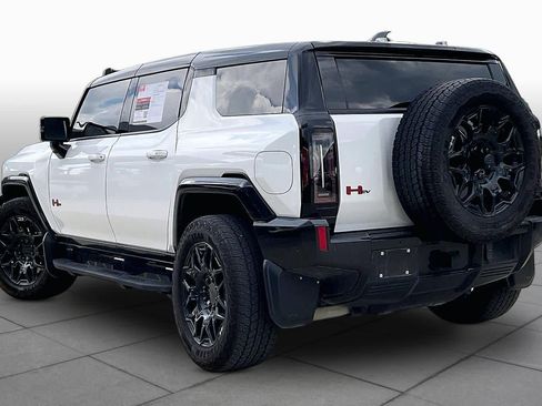 Used 2025 GMC Hummer EV 2X w/ LPO, Illumination Package AWD/4WD image 11