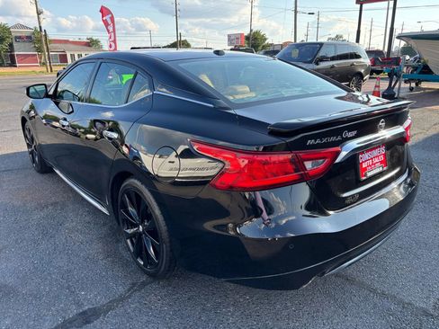 Used 2016 Nissan Maxima SR image 3