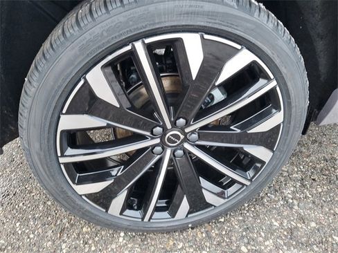 New 2026 Volvo XC60 B5 Ultra w/ Protection Package Premier image 29