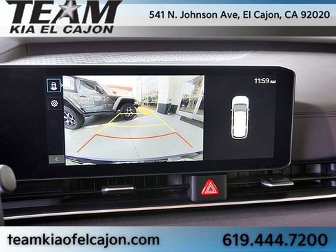 Certified 2025 Kia Carnival EX FWD image 28