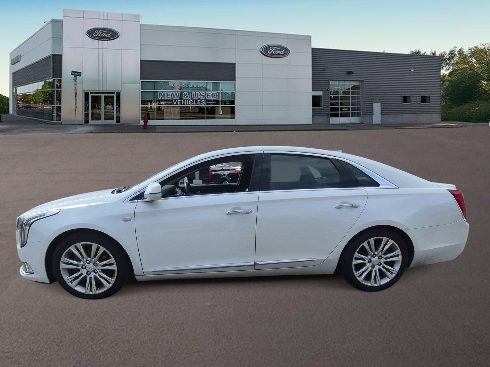 Used 2018 Cadillac XTS Luxury w/ Driver Awareness Package AWD/4WD image 6