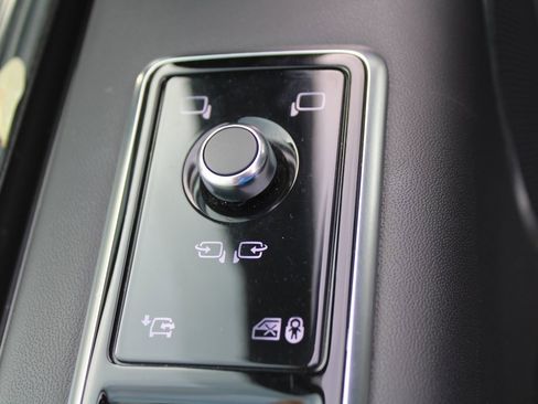 Used 2021 Land Rover Range Rover Autobiography image 24