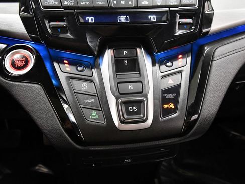 Certified 2024 Honda Odyssey Touring image 29