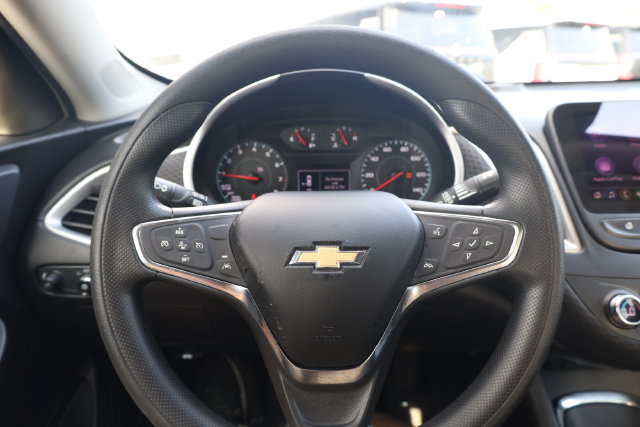 Used 2023 Chevrolet Malibu LT FWD image 17