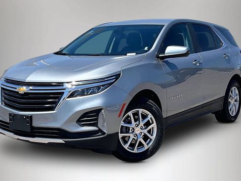 Certified 2024 Chevrolet Equinox LT FWD image 3