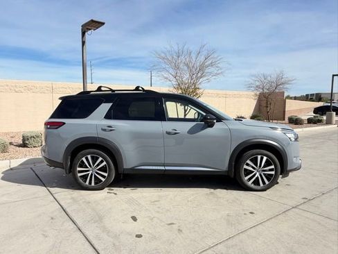 Used 2025 Nissan Pathfinder Platinum w/ Cargo Package image 3
