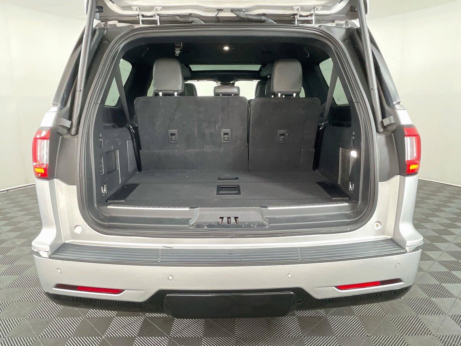 Used 2018 Lincoln Navigator L Reserve w/ Technology Package AWD/4WD image 31