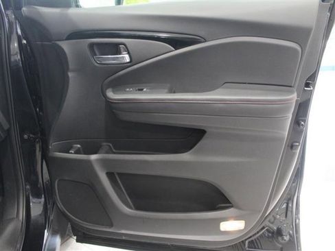 Used 2022 Honda Ridgeline Black Edition image 27