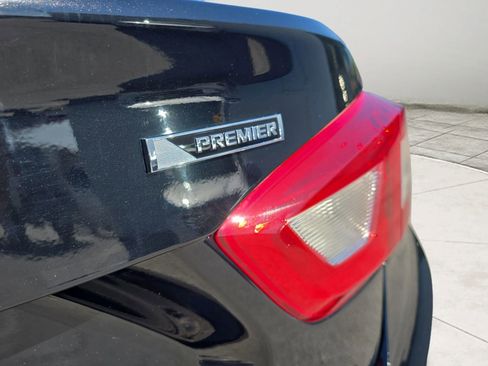 Used 2017 Chevrolet Cruze Premier FWD image 16