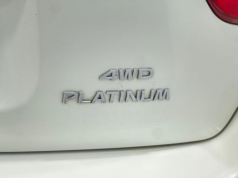 Used 2019 Nissan Pathfinder Platinum w/ Cargo Package image 42