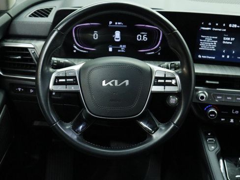 Used 2023 Kia Telluride EX w/ EX Captain's Chair Package FWD image 25