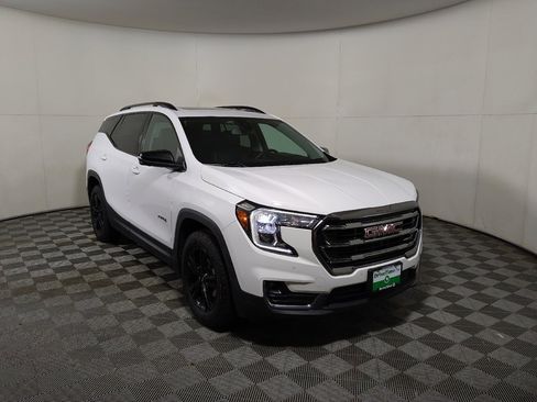 Used 2022 GMC Terrain AT4 w/ Infotainment Package II image 14