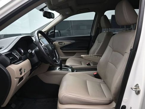 Used 2017 Honda Pilot EX-L image 6