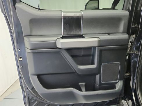 Used 2018 Ford F150 Platinum w/ Technology Package image 24