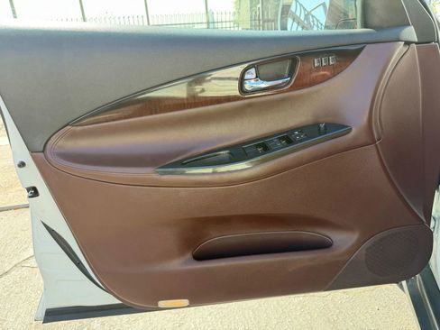 Used 2017 INFINITI QX50 Journey w/ Premium Package image 29