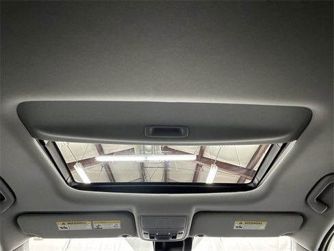 Used 2020 Acura MDX FWD image 21