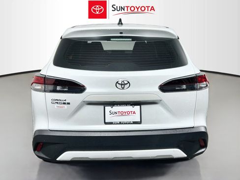 Used 2026 Toyota Corolla Cross L FWD image 5