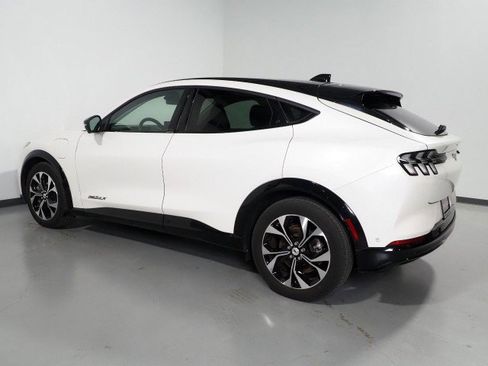 Used 2022 Ford Mustang Mach-E Premium image 8