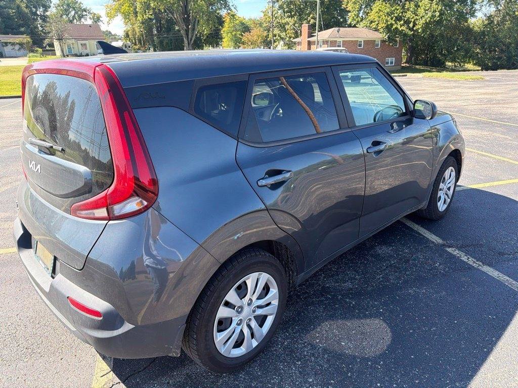 Used 2022 Kia Soul LX FWD image 6