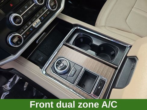 Used 2023 Ford Expedition Limited image 17