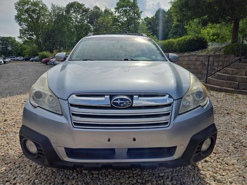Used 2013 Subaru Outback 2.5i Limited AWD/4WD image 2