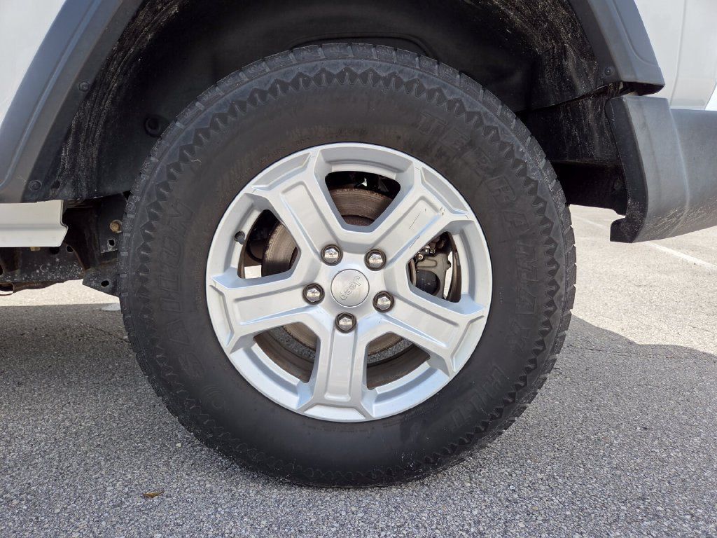 Used 2020 Jeep Wrangler Sport AWD/4WD image 22