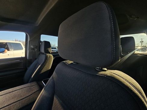 Used 2024 Chevrolet Silverado 1500 LT image 37