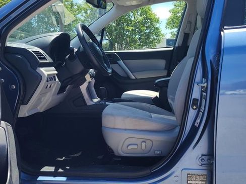 Used 2016 Subaru Forester 2.5i Premium AWD/4WD image 9