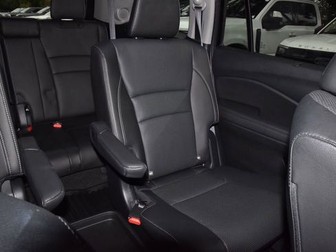 Used 2022 Honda Pilot Elite image 24