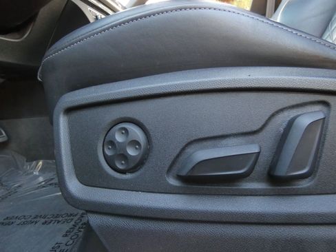 Used 2019 Audi SQ5 Premium Plus w/ Premium Plus Package image 57