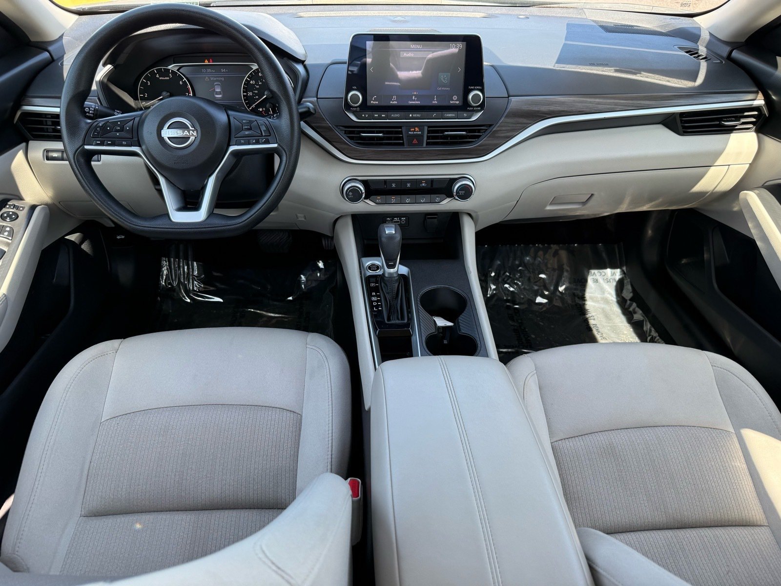 Used 2025 Nissan Altima 2.5 SV FWD image 28