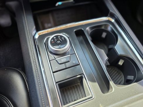 Used 2024 Ford Expedition Max XLT image 34