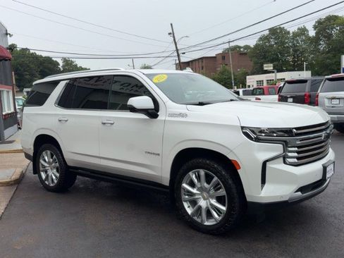 Used 2021 Chevrolet Tahoe High Country w/ Premium Package AWD/4WD image 4