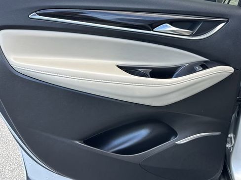 Used 2020 Buick Enclave Premium w/ Sun and Sites Package image 11