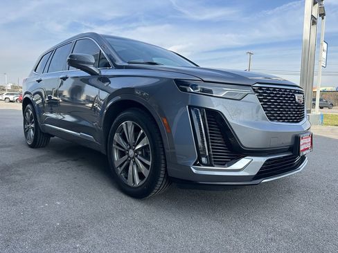 Used 2021 Cadillac XT6 Premium Luxury image 4