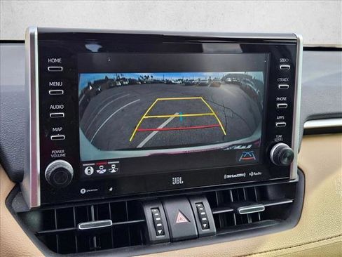 Used 2022 Toyota RAV4 Limited image 12