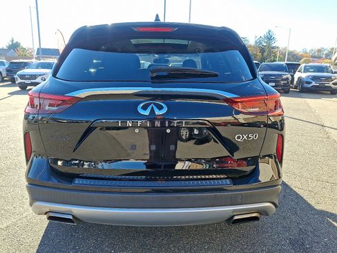 Used 2019 INFINITI QX50 Luxe w/ Navigation Package image 5