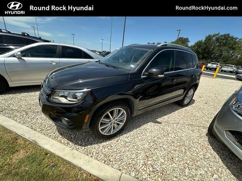 Used 2016 Volkswagen Tiguan SE FWD image 1