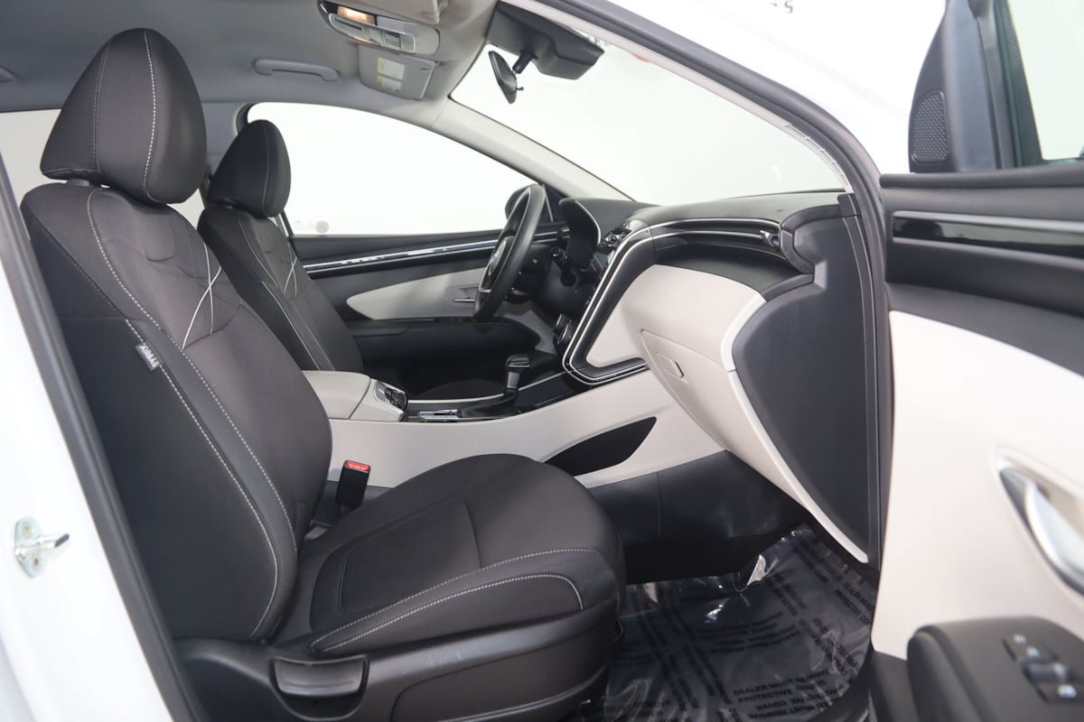 Used 2022 Hyundai Tucson SEL w/ Cargo Package AWD/4WD image 12